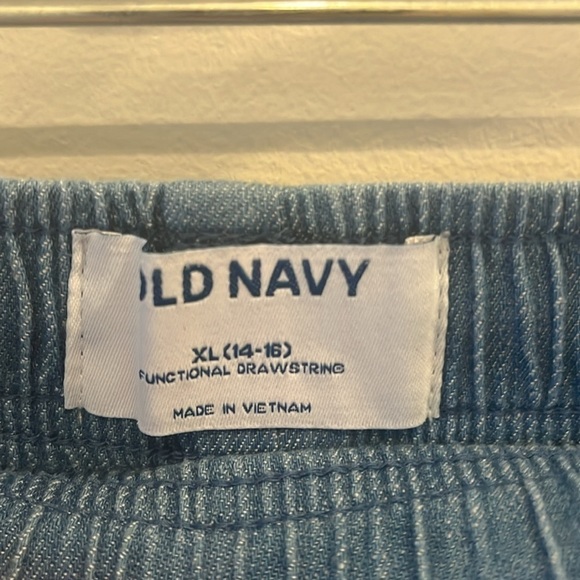 Set of 2! Old Navy girls shorts. Size XL (14-16). Chambray - Picture 4 of 11